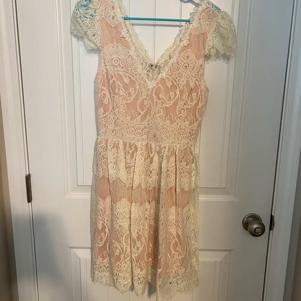 Filly Flair Elegant Lace Dress in Cream and Blush